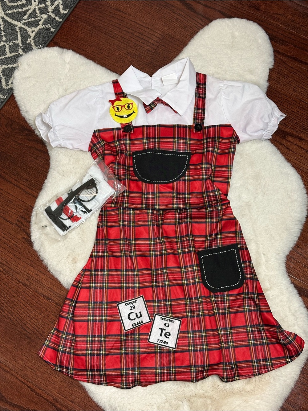 Cute Red Plaid Schoolgirl Nerd Costume  … youth 10-12